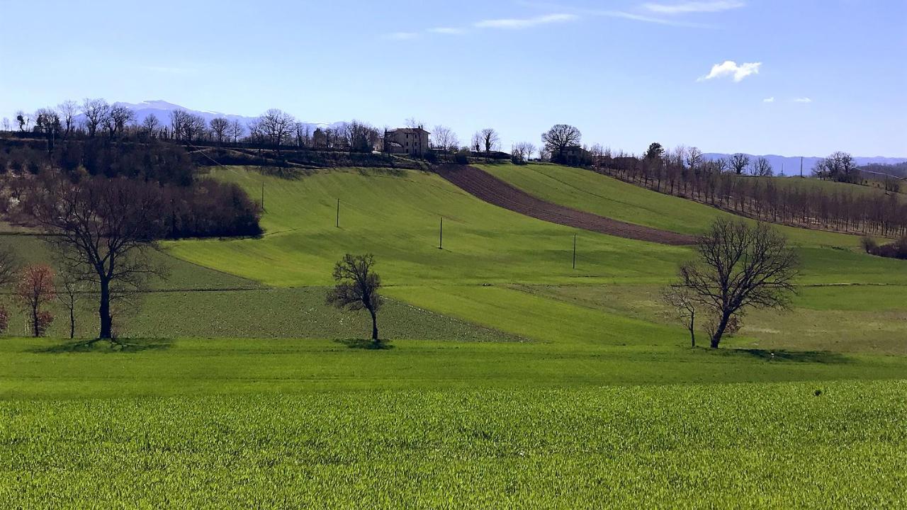 Pian D'Isola Bed & Breakfast Costacciaro Exterior photo