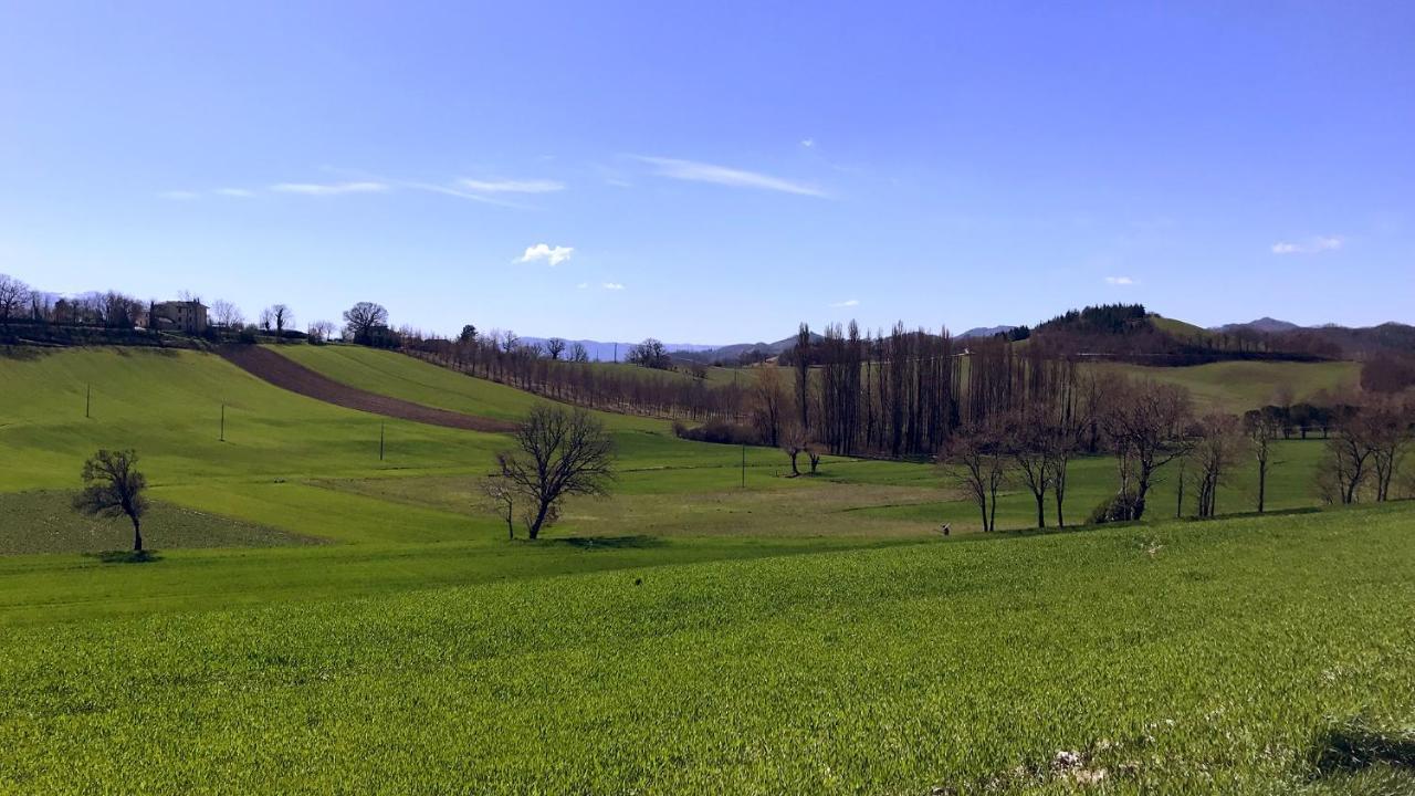 Pian D'Isola Bed & Breakfast Costacciaro Exterior photo