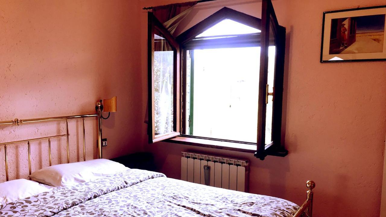Pian D'Isola Bed & Breakfast Costacciaro Exterior photo